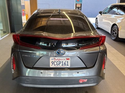 Used 2017 Toyota Prius Prime Advanced image 5