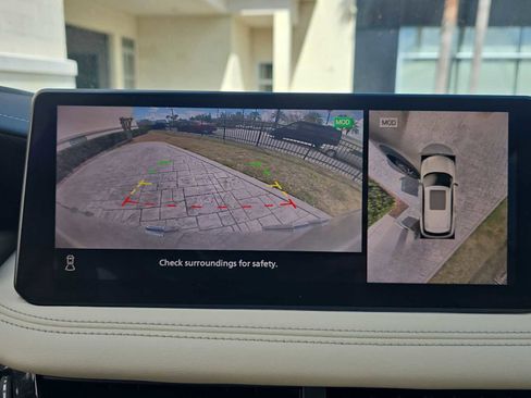 Used 2022 INFINITI QX60 Sensory w/ Cargo Package image 19