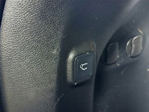 Used 2020 Jeep Cherokee Limited AWD/4WD image 28