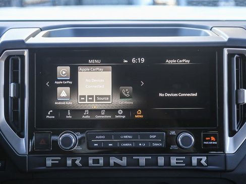 Used 2025 Nissan Frontier SV RWD image 13