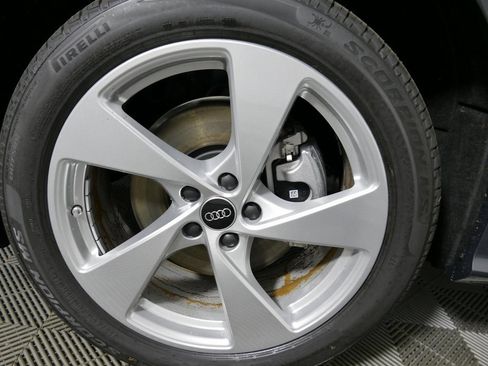 New 2025 Audi Q5 Premium Plus image 9