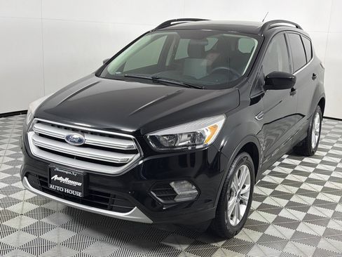 Used 2018 Ford Escape SE image 10