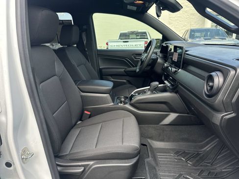 Used 2024 Chevrolet Colorado Trail Boss w/ Technology Package AWD/4WD image 22