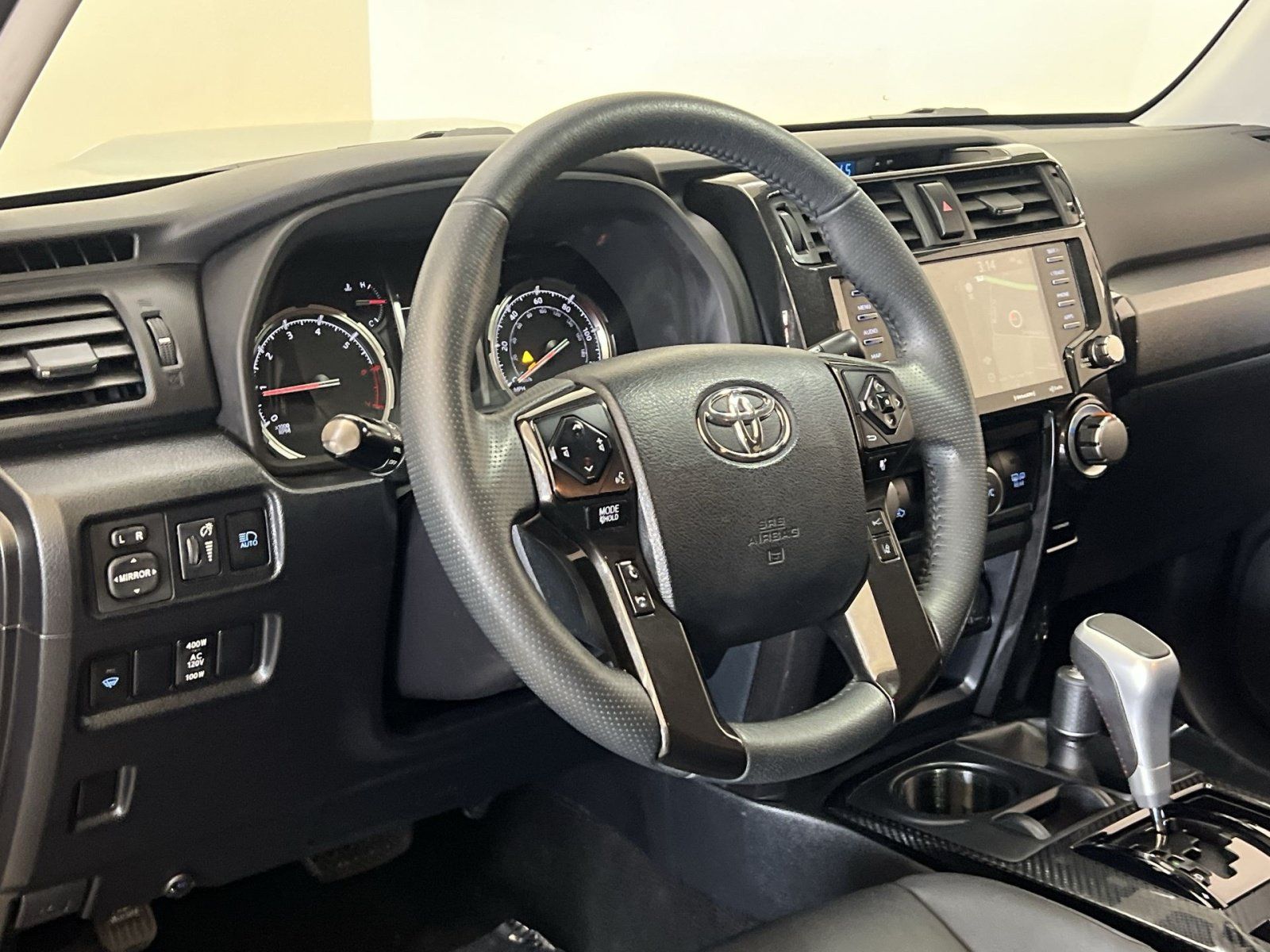 Used 2020 Toyota 4Runner TRD Off-Road Premium w/ Moonroof Package AWD/4WD image 15