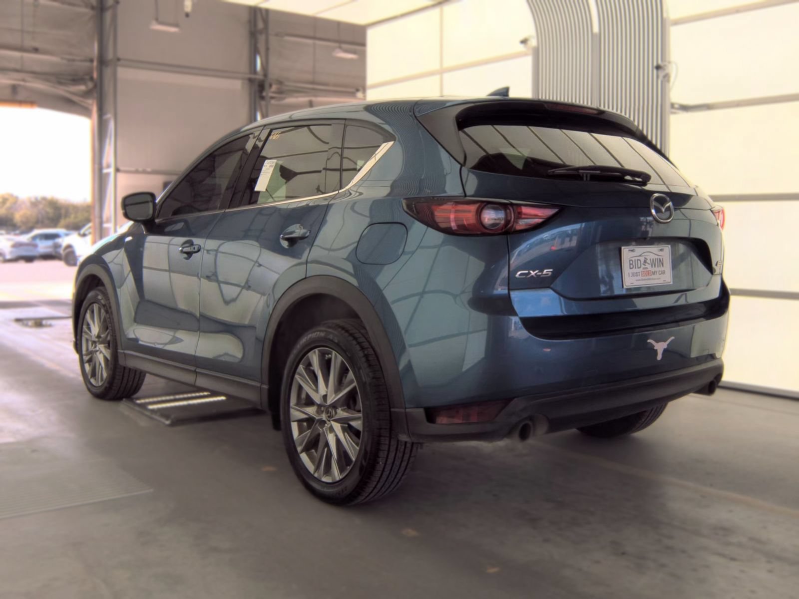Used 2019 MAZDA CX-5 Grand Touring w/ GT Premium Package FWD image 3