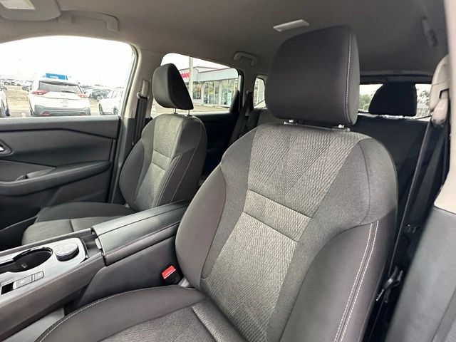 Certified 2025 Nissan Rogue SV AWD/4WD image 24