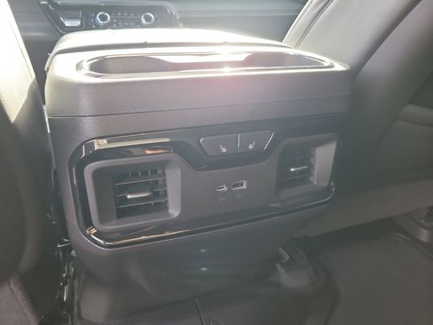 Used 2024 GMC Sierra 1500 AT4X image 15