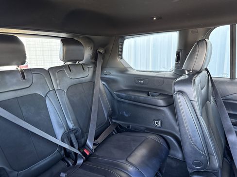 Used 2023 Jeep Grand Cherokee L Altitude image 50