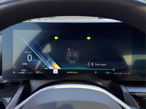 Used 2024 BMW 530i xDrive w/ Premium Package image 12