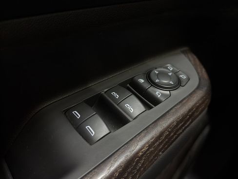 Used 2022 GMC Acadia Denali w/ GMC Pro Grade Package image 34