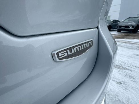 Used 2025 Jeep Grand Cherokee Summit image 32