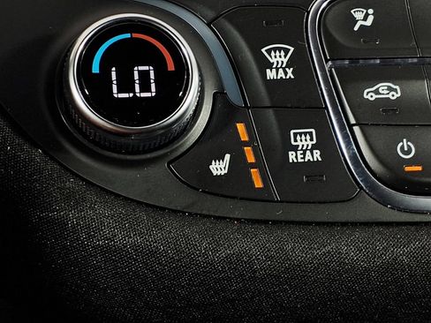 Used 2025 Chevrolet Malibu LT FWD image 15