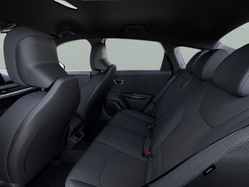 New 2026 Kia K4 FWD image 14