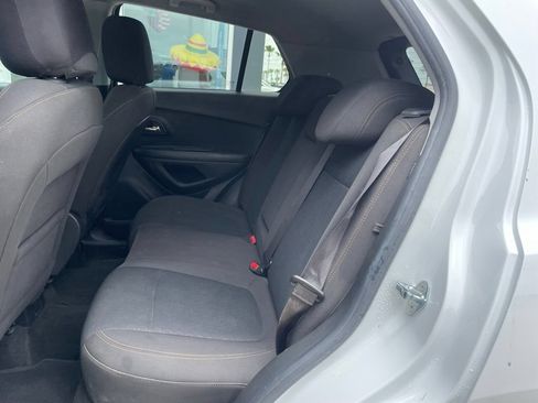 Used 2021 Chevrolet Trax LS w/ Tint and Cruise Package FWD image 16