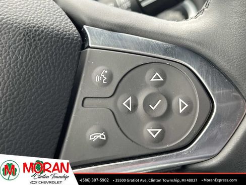 Used 2023 Chevrolet Traverse LT FWD image 26