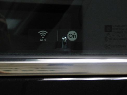 Used 2024 Buick Enclave Essence image 21