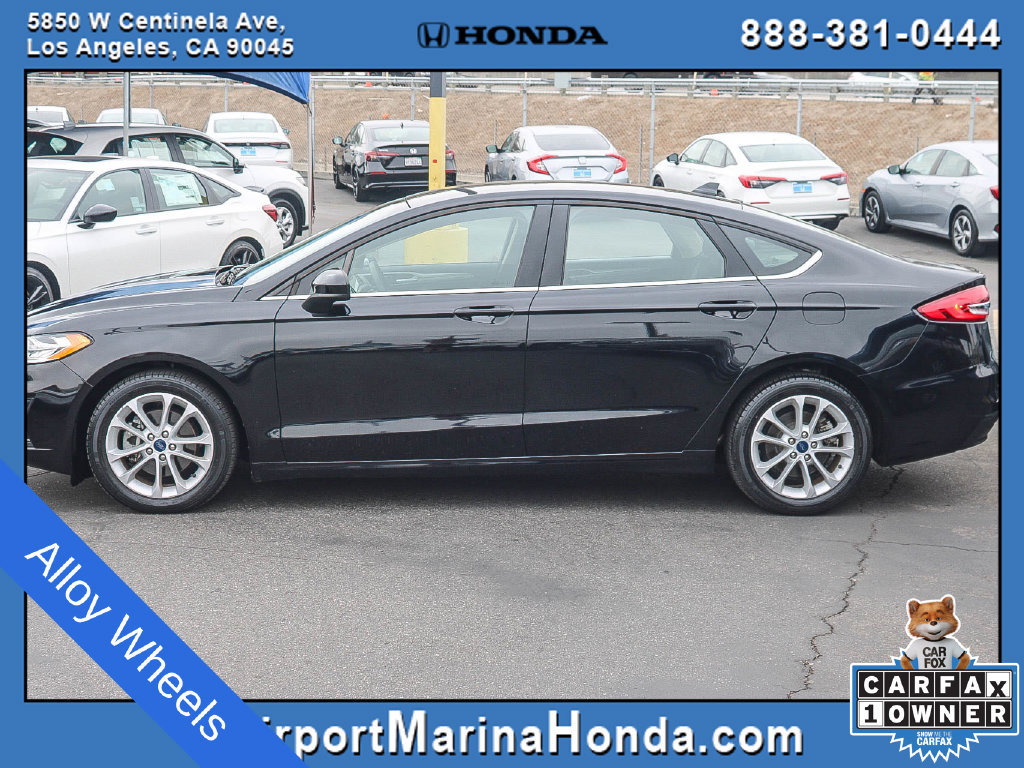 Used 2020 Ford Fusion SE FWD image 3