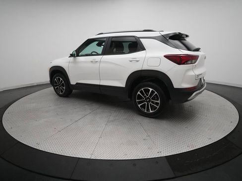 Used 2025 Chevrolet TrailBlazer LT image 12