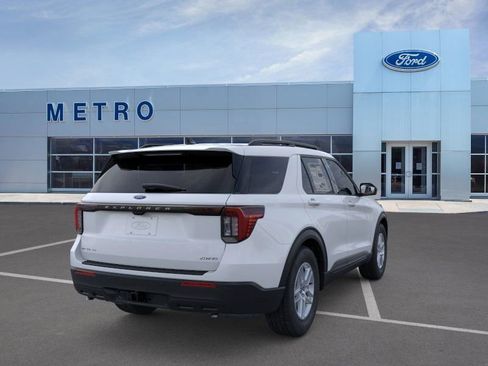 New 2026 Ford Explorer Active image 8