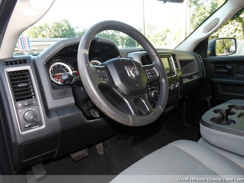 Used 2018 RAM 1500 Express w/ Express Value Package AWD/4WD image 10