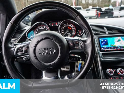 Used 2011 Audi R8 V10 image 25