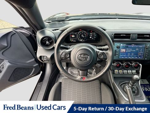 Used 2022 Toyota GR86 w/ ALL Weather Mat Package (TMS) image 20