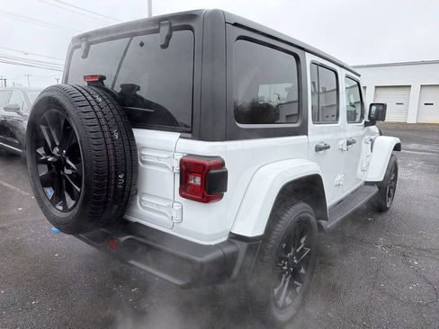 Used 2023 Jeep Wrangler Unlimited Sahara w/ Cold Weather Group AWD/4WD image 6