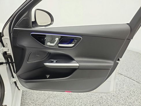 Used 2023 Mercedes-Benz C 300 Sedan image 21