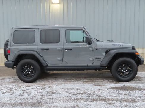 Used 2021 Jeep Wrangler Unlimited Sport image 2