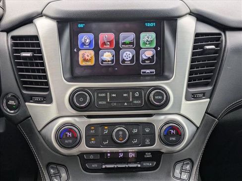 Used 2017 GMC Yukon XL SLT w/ Open Road Package image 15