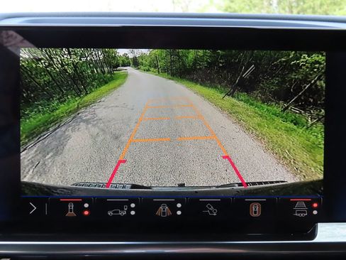New 2026 Chevrolet Silverado 1500 LT Trail Boss w/ LT Trail Boss Premium Package AWD/4WD image 8
