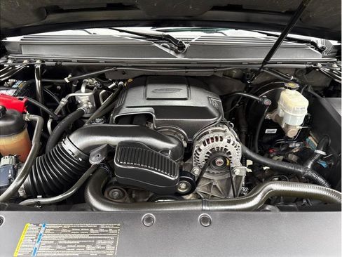 Used 2010 GMC Yukon Denali image 35