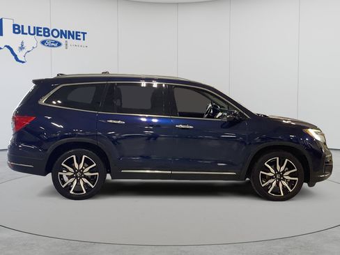 Used 2020 Honda Pilot Touring image 3