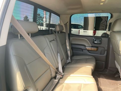 Used 2023 GMC Sierra 1500 AT4 w/ AT4 Premium Package AWD/4WD image 23