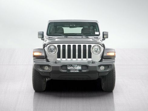 Used 2019 Jeep Wrangler Sport AWD/4WD image 8