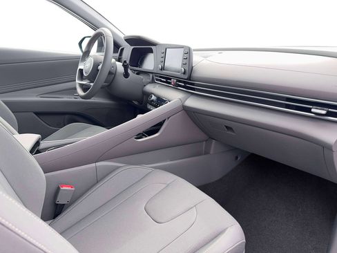 New 2026 Hyundai Elantra SEL Sport Premium FWD image 15