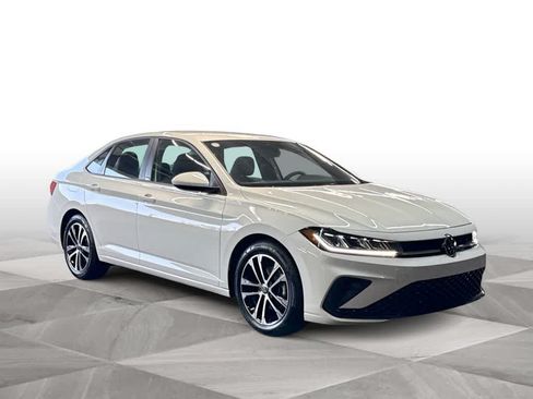 Used 2026 Volkswagen Jetta Sport FWD image 2