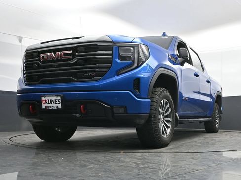 Used 2023 GMC Sierra 1500 AT4 w/ AT4 Premium Package AWD/4WD image 41
