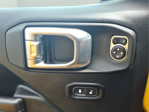 Used 2021 Jeep Wrangler Unlimited Sport AWD/4WD image 15