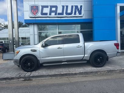 Used 2017 Nissan Titan SL w/ SL Towing Convenience Package