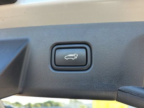 Certified 2024 Hyundai Tucson SEL w/ Convenience Package FWD image 25