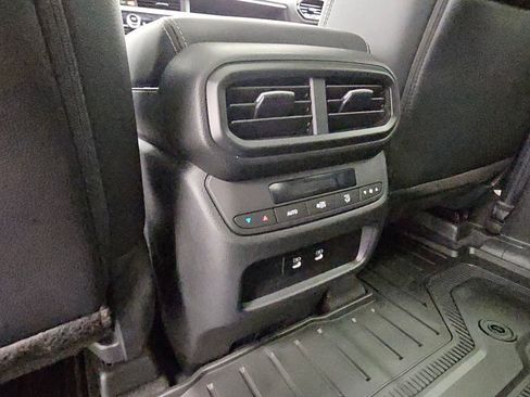 New 2026 Honda Pilot Touring image 32