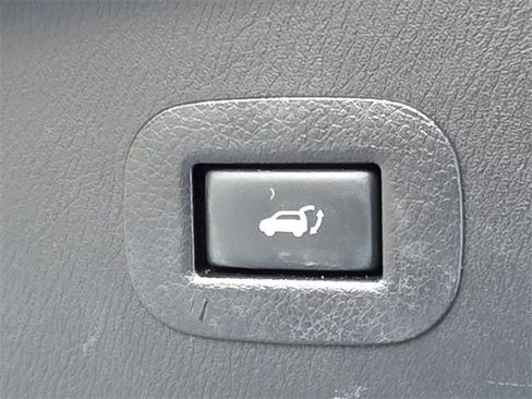 Used 2018 INFINITI QX80 Base image 15