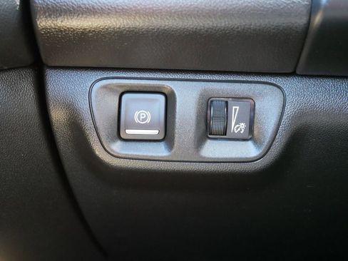 Used 2017 GMC Acadia Denali w/ Technology Package AWD/4WD image 33