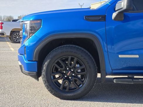 Used 2023 GMC Sierra 1500 Elevation image 8