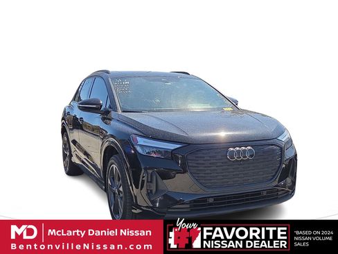 Used 2023 Audi Q4 e-tron Premium Plus w/ Premium Plus image 1