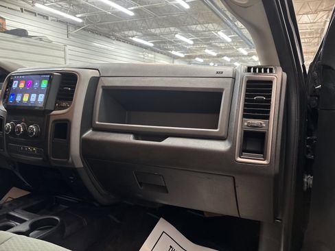 Used 2016 RAM 3500 Tradesman w/ Chrome Appearance Group image 28