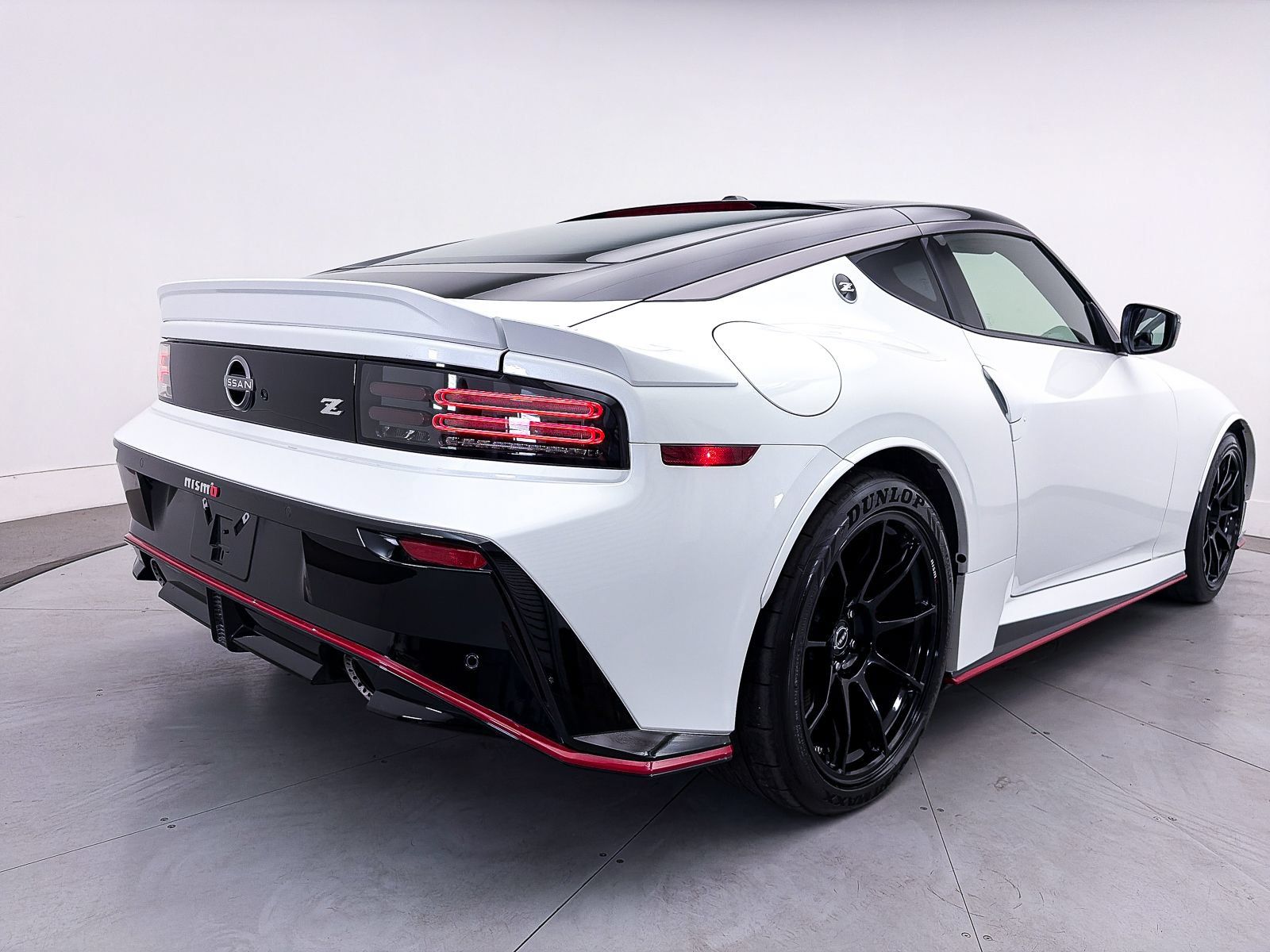 Used 2024 Nissan Z NISMO w/ Floor Mat Package RWD image 18