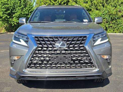 Used 2023 Lexus GX 460 Luxury w/ Sport Design Package AWD/4WD image 8