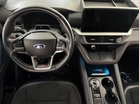 Used 2025 Ford Explorer ST AWD/4WD image 24